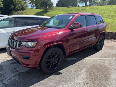 Used 2018 Jeep Grand Cherokee Altitude