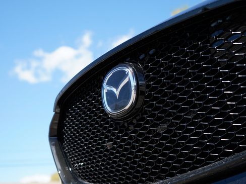New 2026 MAZDA MAZDA3 2.5 S Hatchback w/ Premium Pkg FWD image 2
