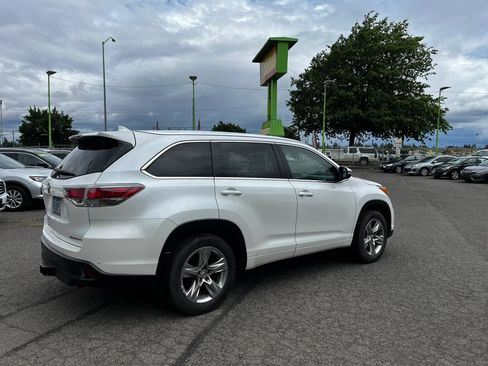 Used 2015 Toyota Highlander Limited AWD/4WD image 3