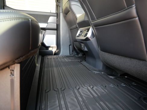 New 2026 Ford F250 Platinum AWD/4WD image 15