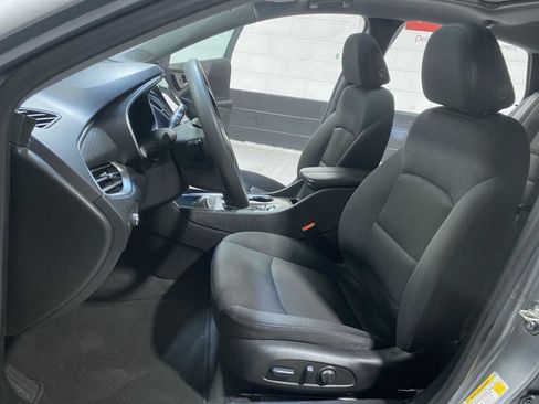 Used 2024 Chevrolet Malibu LT FWD image 11