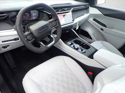 New 2026 Jeep Cherokee Overland w/ Trailer Tow Group image 11