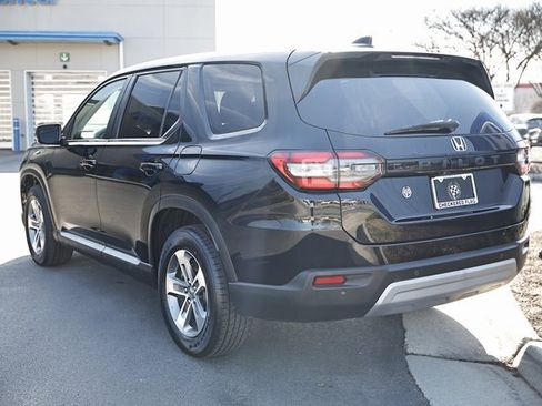 Used 2023 Honda Pilot EX-L image 4