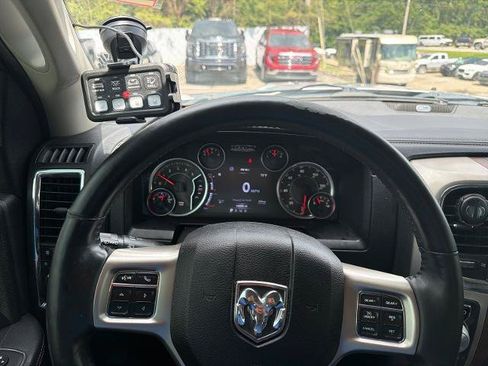 Used 2015 RAM 1500 Laramie AWD/4WD image 7