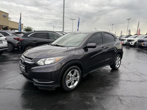 Used 2018 Honda HR-V LX image 23