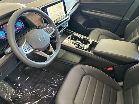 New 2026 Volkswagen Atlas SEL AWD/4WD image 9