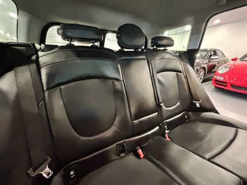 Used 2017 MINI Cooper Clubman S image 15