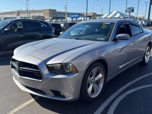 Used 2014 Dodge Charger R/T RWD image 6