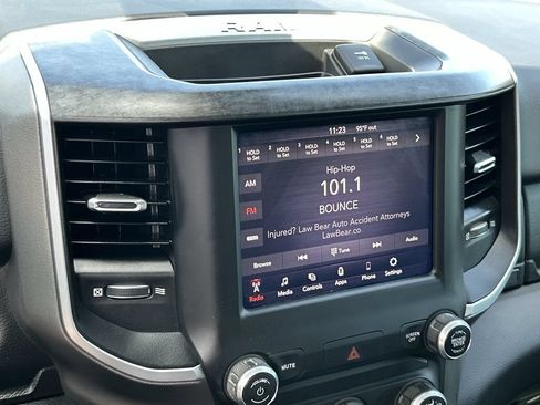 Used 2019 RAM 1500 Big Horn AWD/4WD image 13