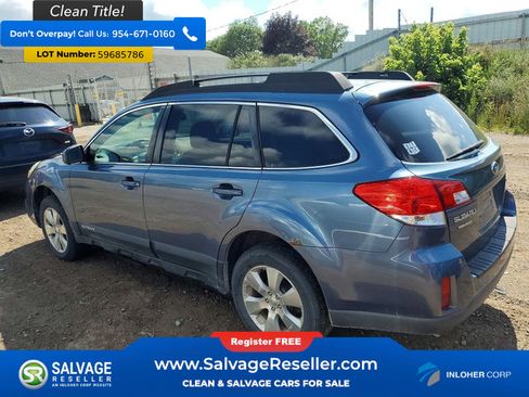 Used 2013 Subaru Outback 2.5i Premium w/ All-Weather Pkg AWD/4WD image 3
