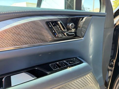 Used 2025 Cadillac Escalade IQ Luxury 2 AWD/4WD image 14
