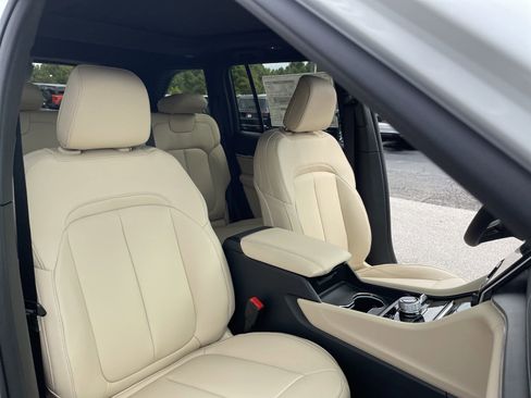 New 2024 Jeep Grand Cherokee Limited 4xe image 44