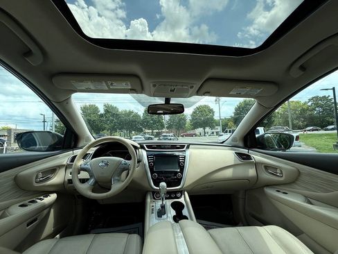 Used 2016 Nissan Murano Platinum w/ Platinum Technology Package FWD image 27