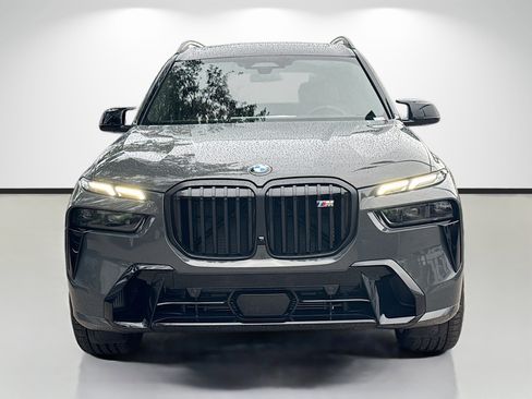 New 2026 BMW X7 M60i image 8