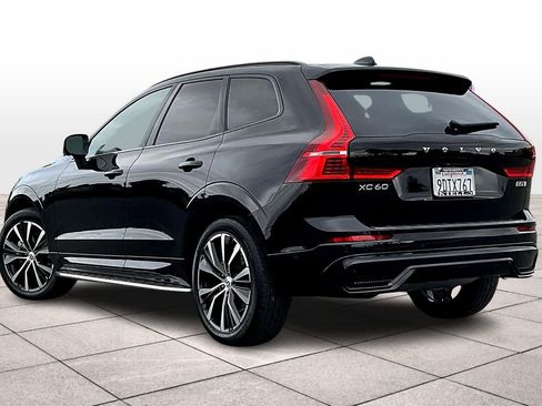 Used 2023 Volvo XC60 B5 Ultimate w/ Protection Package Premier image 16