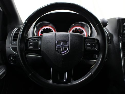 Used 2017 Dodge Grand Caravan SE FWD image 9