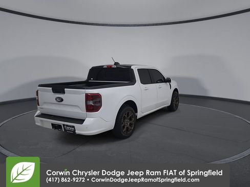 Used 2025 Ford Maverick Lobo AWD/4WD image 13