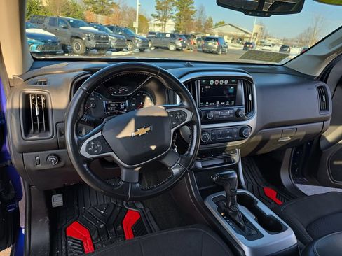 Used 2017 Chevrolet Colorado LT w/ LT Convenience Package image 17