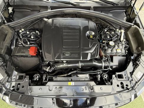 Used 2020 Land Rover Range Rover Velar S image 33