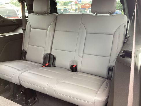 Used 2026 Chevrolet Tahoe LT AWD/4WD image 31