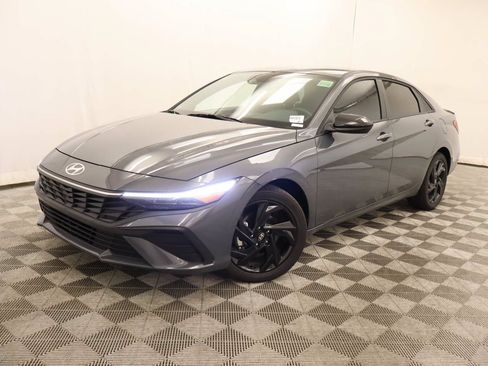 Used 2026 Hyundai Elantra Sport FWD image 1