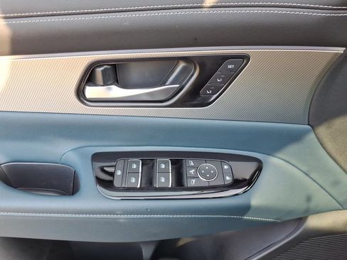 Certified 2025 Nissan Murano Platinum w/ Cargo Package AWD/4WD image 3