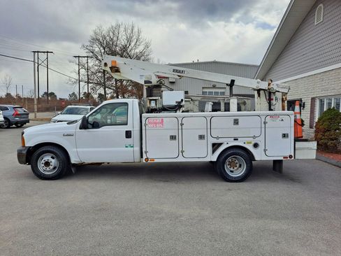 Used 2006 Ford F350 2WD Regular Cab DRW Super Duty image 8