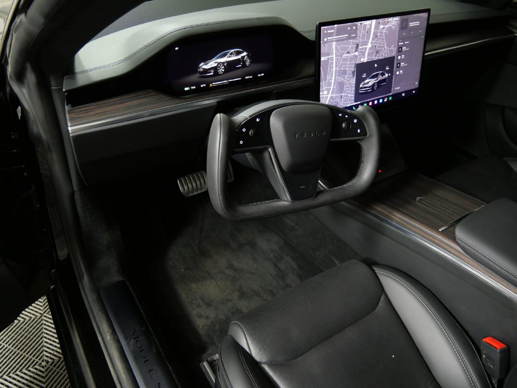 Used 2024 Tesla Model S AWD/4WD image 10