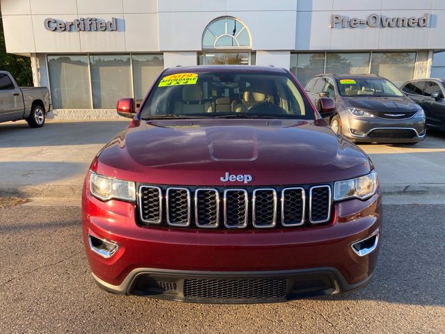 Used 2019 Jeep Grand Cherokee Laredo AWD/4WD image 11
