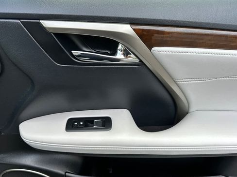 Used 2019 Lexus RX 350 AWD image 19