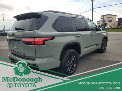 Certified 2024 Toyota Sequoia Platinum image 6