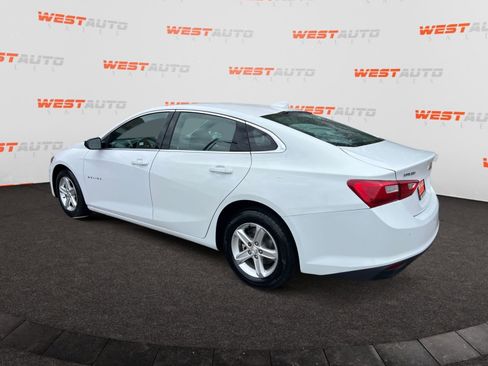 Used 2024 Chevrolet Malibu LT FWD image 3