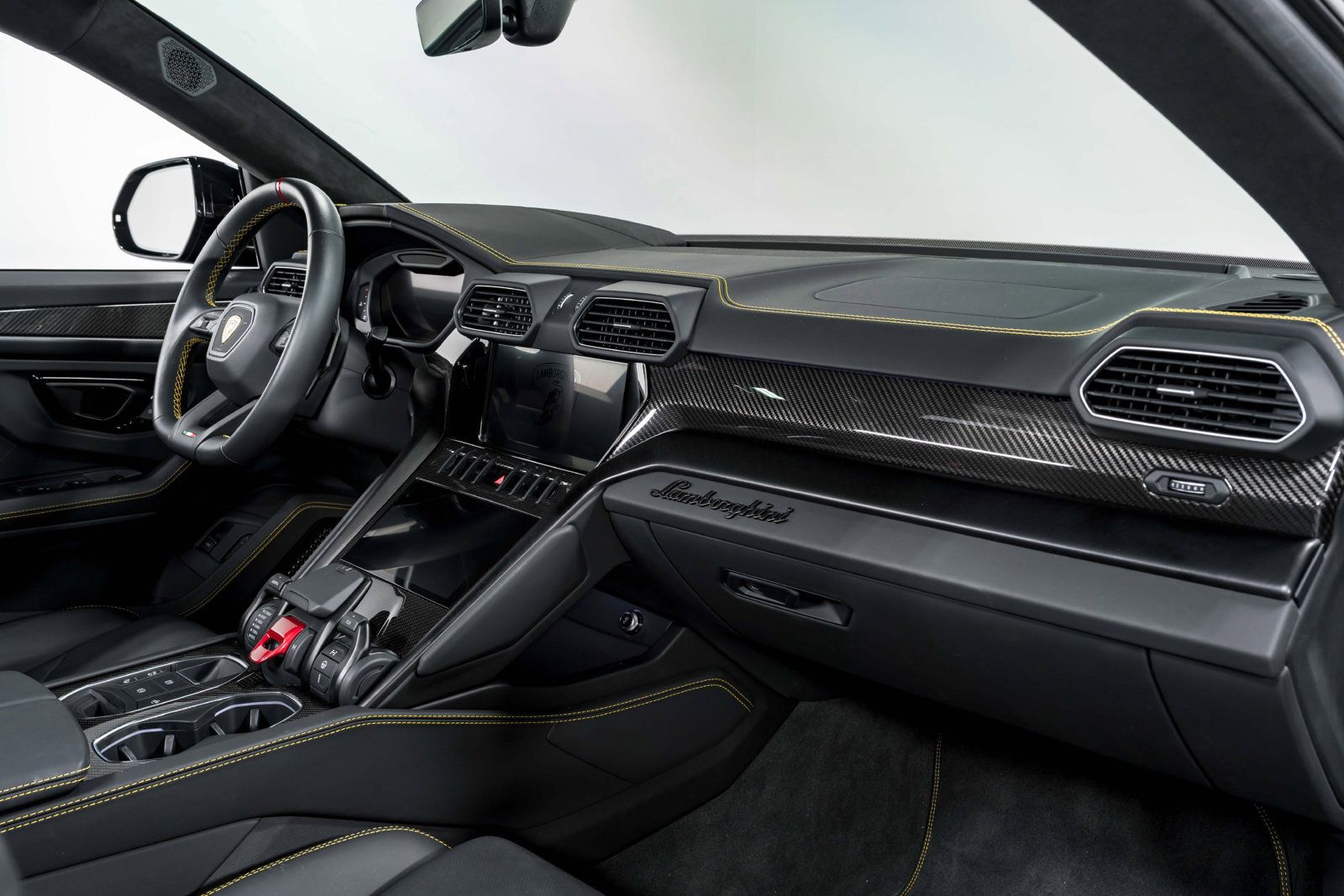 Used 2024 Lamborghini Urus S AWD/4WD image 37