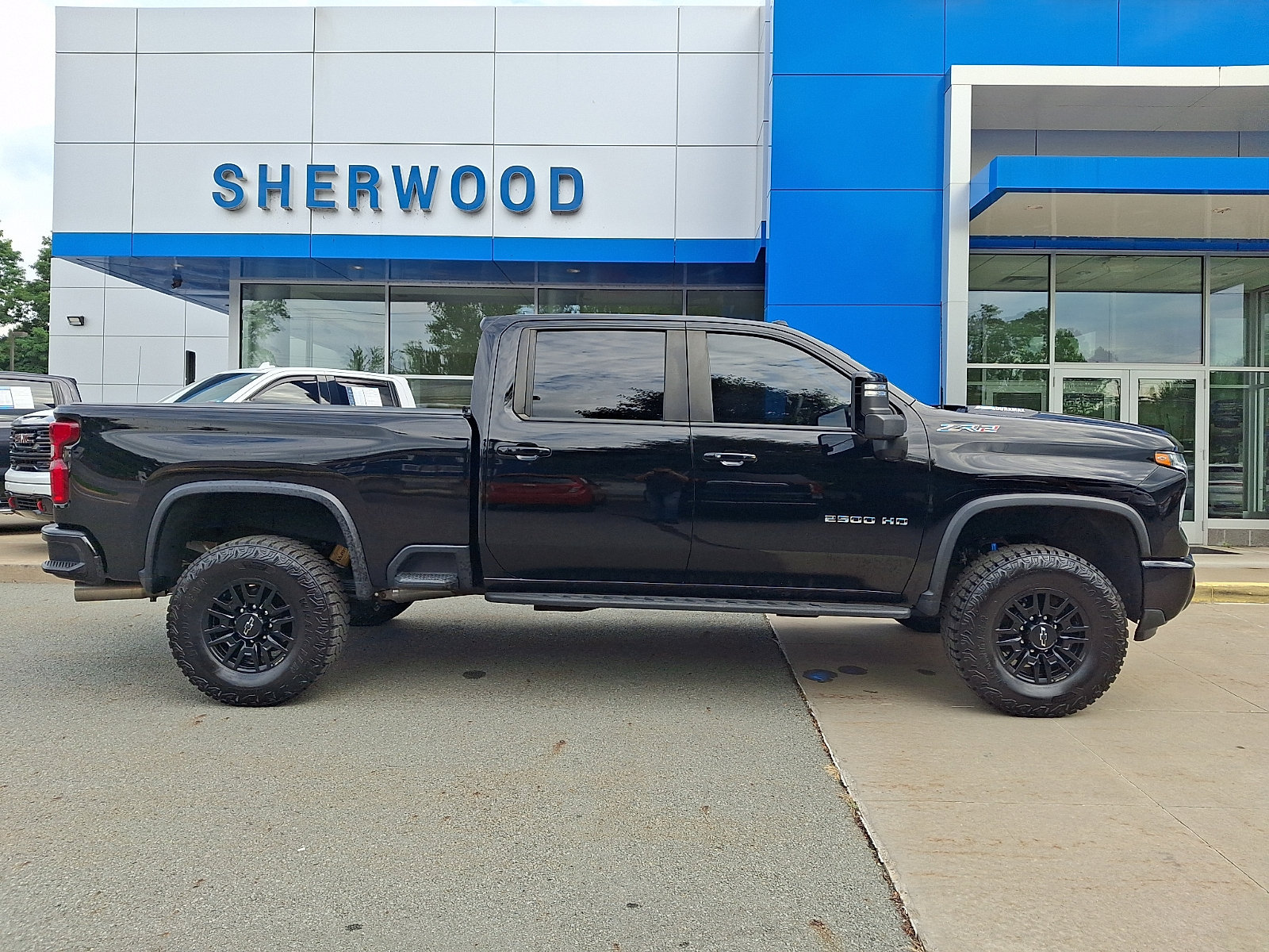 Used 2024 Chevrolet Silverado 2500 ZR2 AWD/4WD image 7
