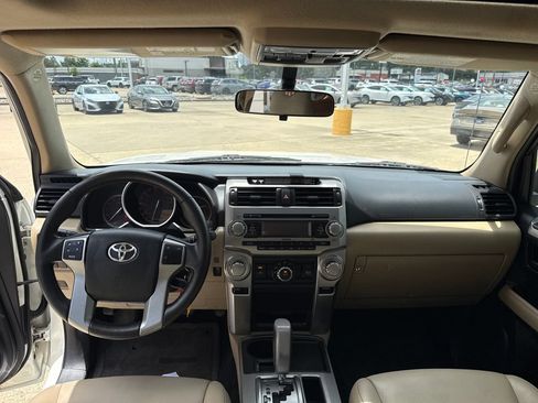 Used 2011 Toyota 4Runner SR5 RWD image 23