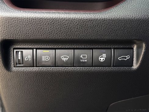 Used 2019 Toyota RAV4 Limited w/ Advanced Technology Package image 22