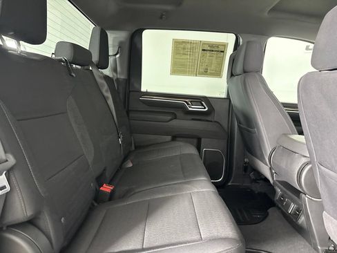 Used 2025 Chevrolet Silverado 2500 LT w/ Convenience Package AWD/4WD image 22