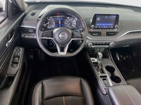 Used 2021 Nissan Altima 2.5 SR w/ SR Premium Package AWD/4WD image 22