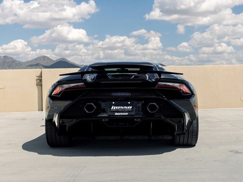 Used 2024 Lamborghini Huracan Tecnica image 5