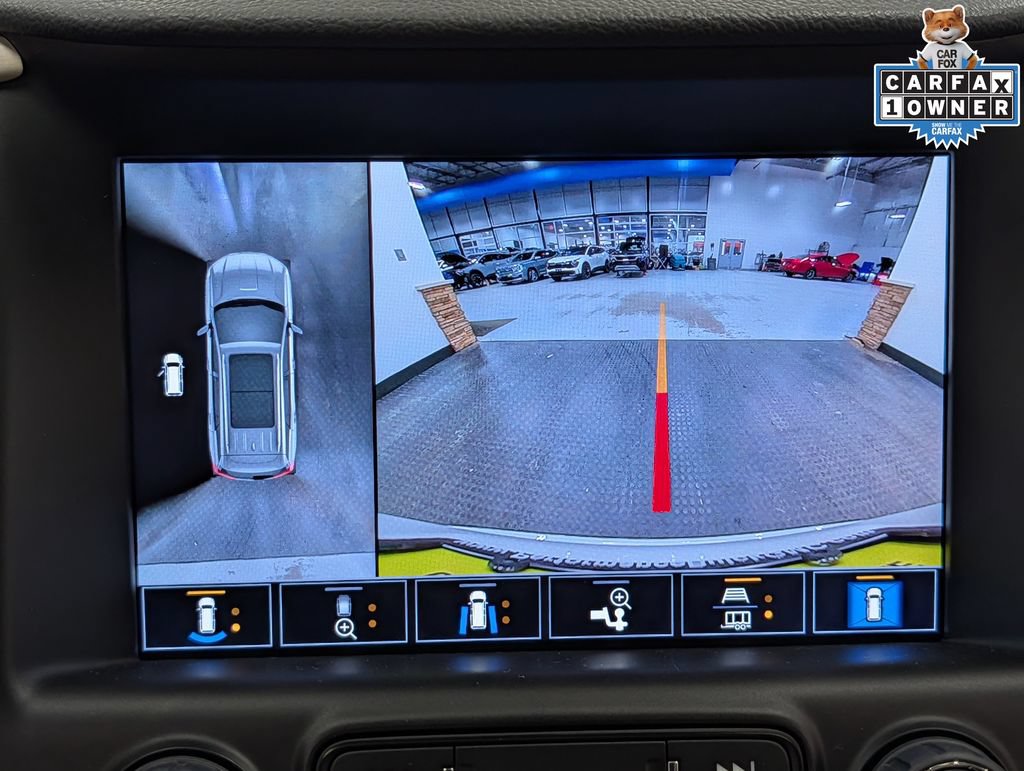 Used 2023 GMC Terrain Denali w/ Denali Premium Package AWD/4WD image 14