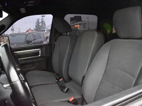 Used 2021 RAM 1500 Classic Warlock w/ Luxury Group image 16