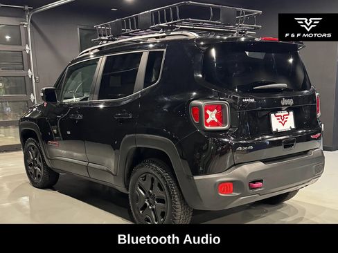 Used 2018 Jeep Renegade Trailhawk w/ Safety & Security Group AWD/4WD image 5