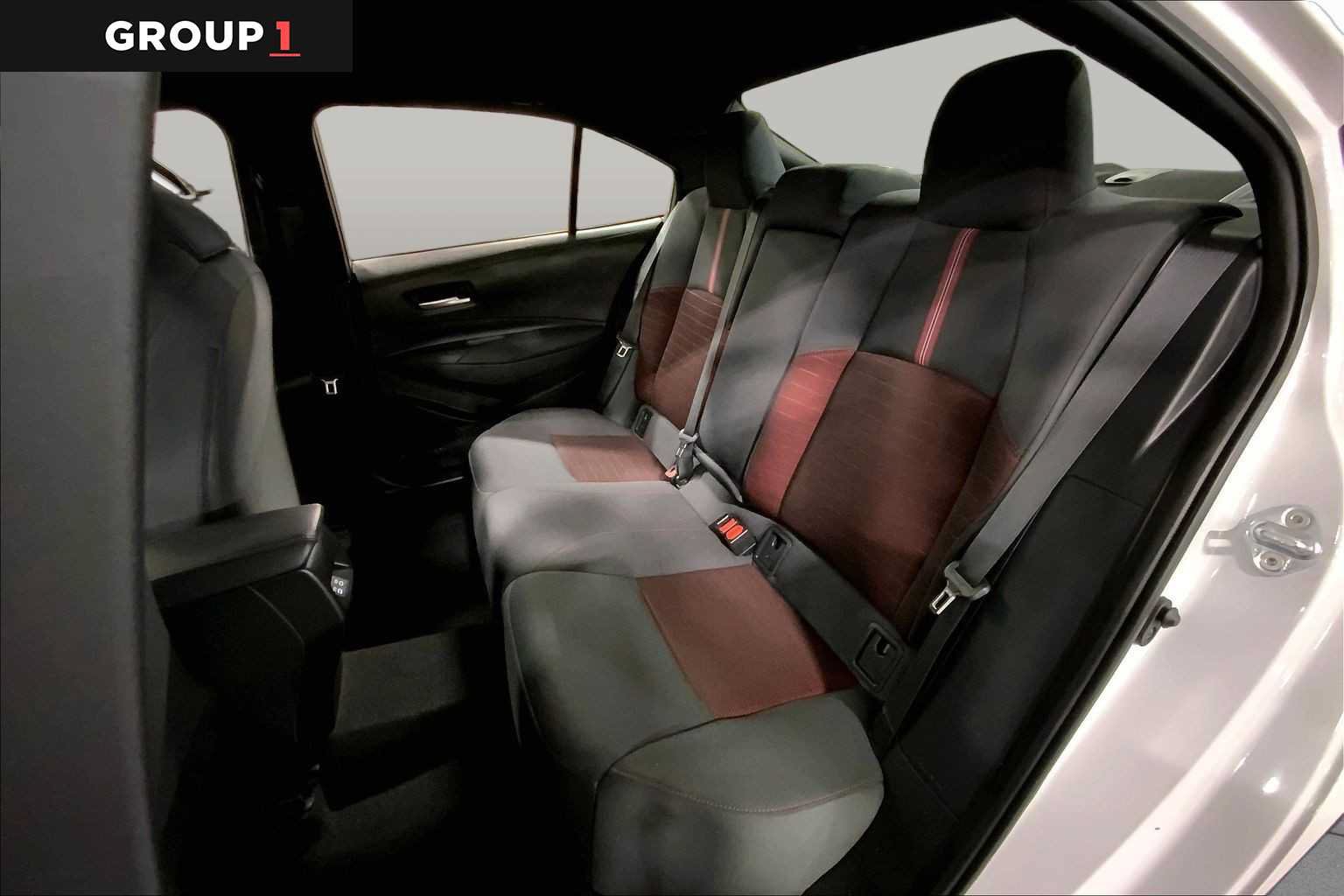 Certified 2024 Toyota Corolla SE FWD image 21