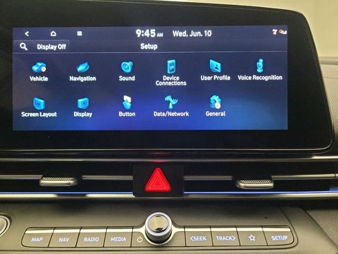 Used 2025 Hyundai Elantra SEL FWD image 25