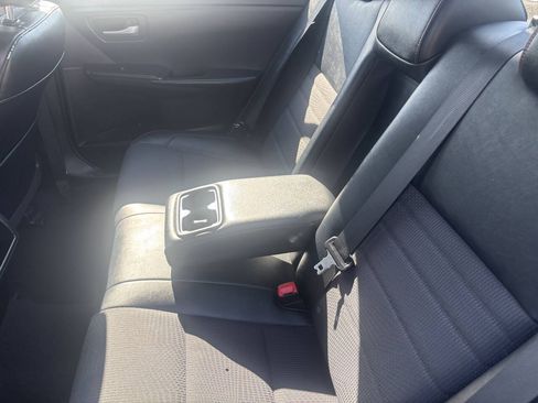 Used 2017 Toyota Camry SE FWD image 21