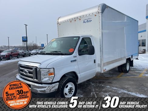 Used 2024 Ford E-350 and Econoline 350 Super Duty w/ Power Windows & Locks Group image 9