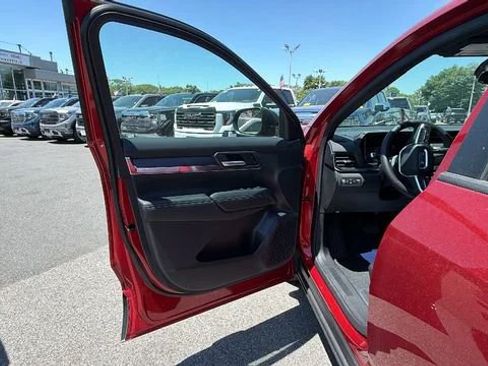 New 2026 GMC Terrain Elevation w/ Black Edition AWD/4WD image 12