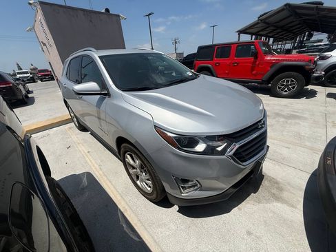 Used 2020 Chevrolet Equinox LT AWD/4WD image 3