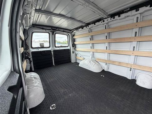 Used 2025 GMC Savana 2500 w/ Driver Convenience Package RWD image 9