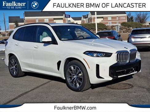 New 2026 BMW X5 xDrive40i w/ M Sport Package image 1